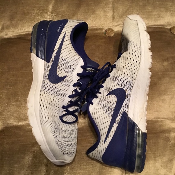 nike flywire air max typha